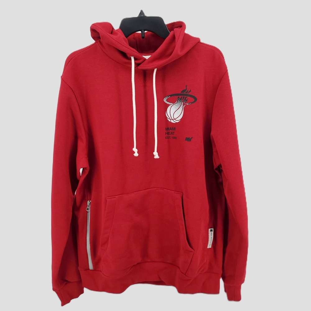 Nike Miami Heat NBA Dri Fit Spotlight Red Hoodie Sweatshirt Medium FV3316 608